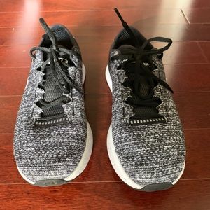 Barely worn Under Armour Shoes